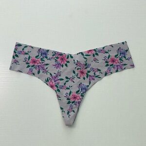 Victoria’s Secret No Show Floral Thong Panty M
